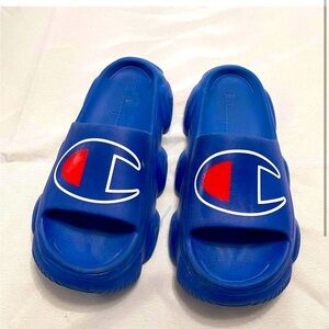 Champion Meloso Squish SL - blue - women’s size 10